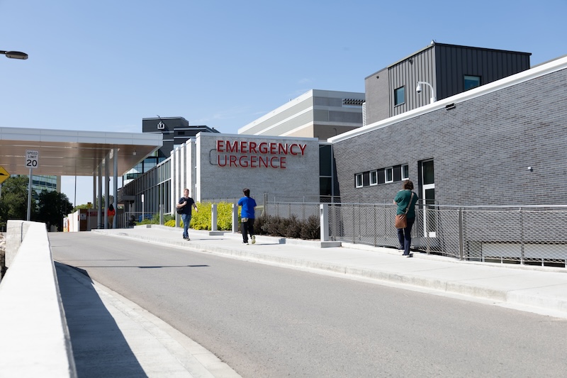 St-B-ED-01_Outside new Emergency Department